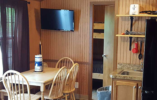 Deluxe Cabin bathroom